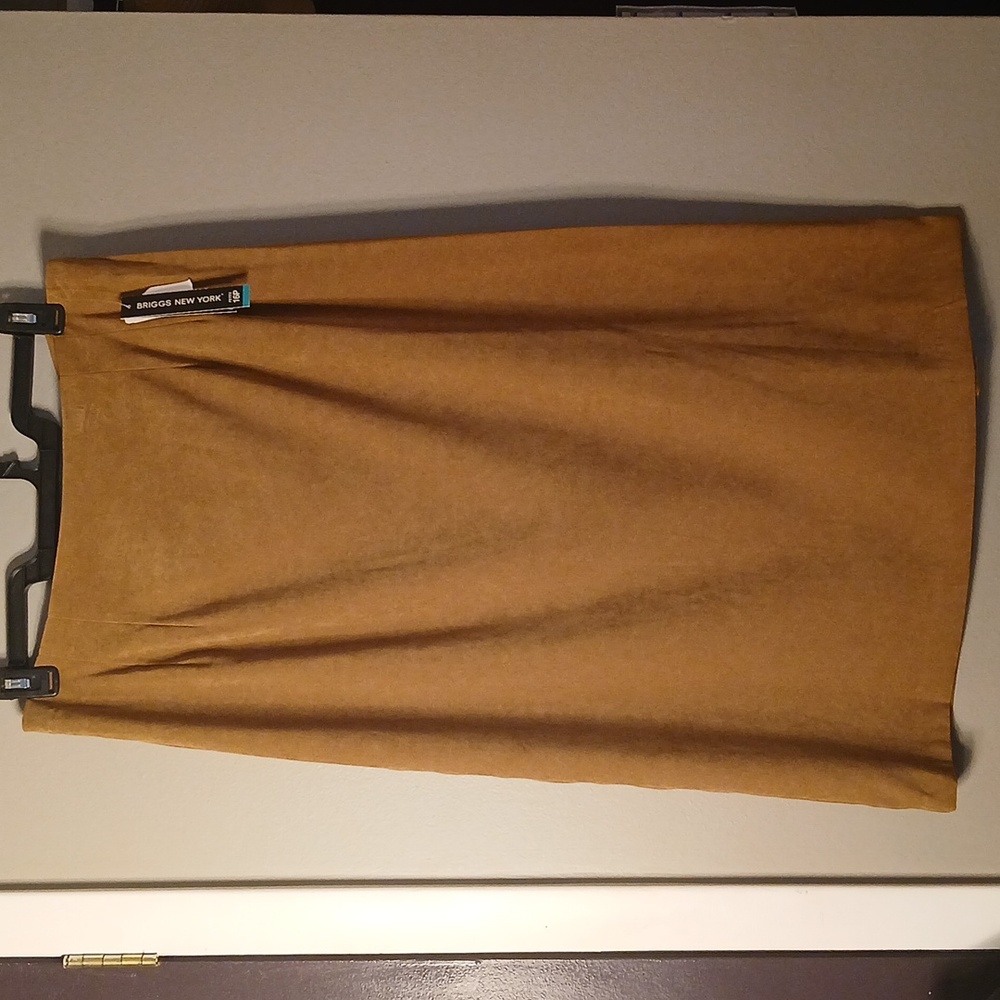 NWT Briggs New York Tan Pencil Skirt Size 16 Petite